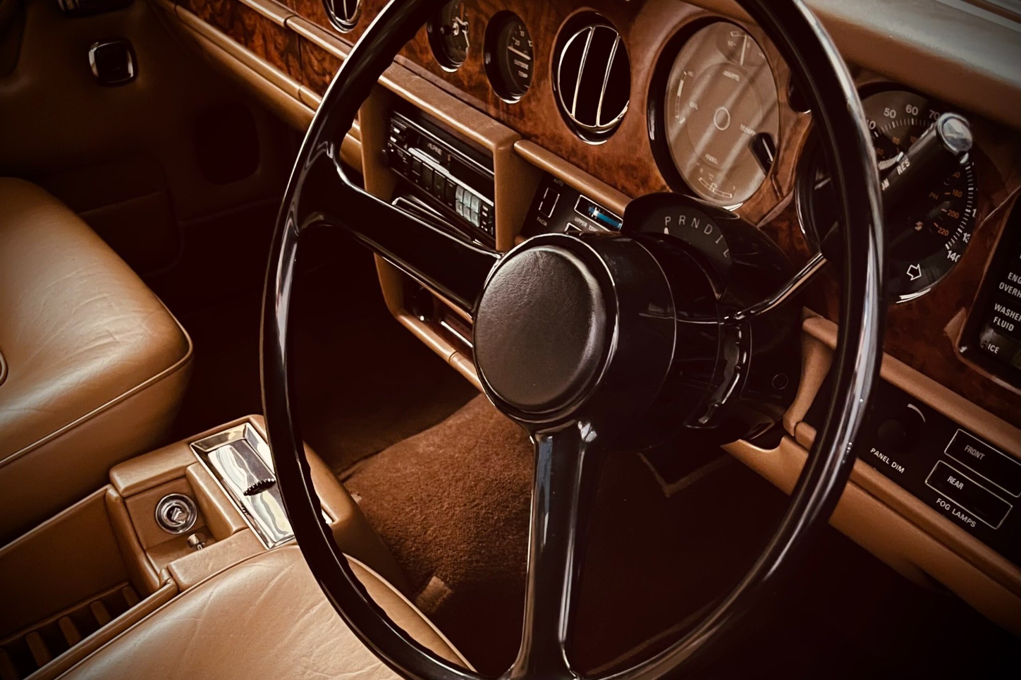 Rolls-Royce steering wheel detail